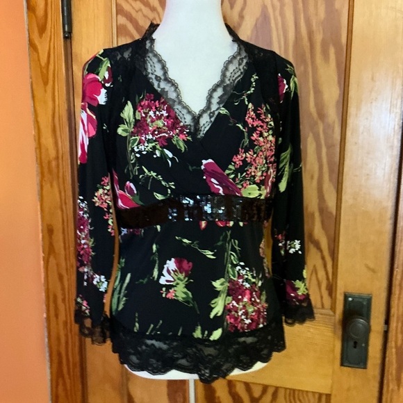 Vintage Y2K gothic floral & lace top - Picture 4 of 9